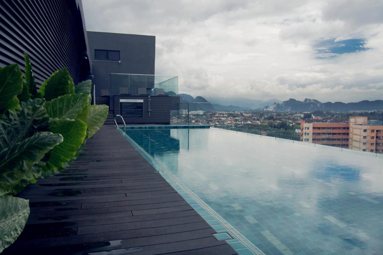 M Roof Hotel&Residences Ipoh Exterior foto